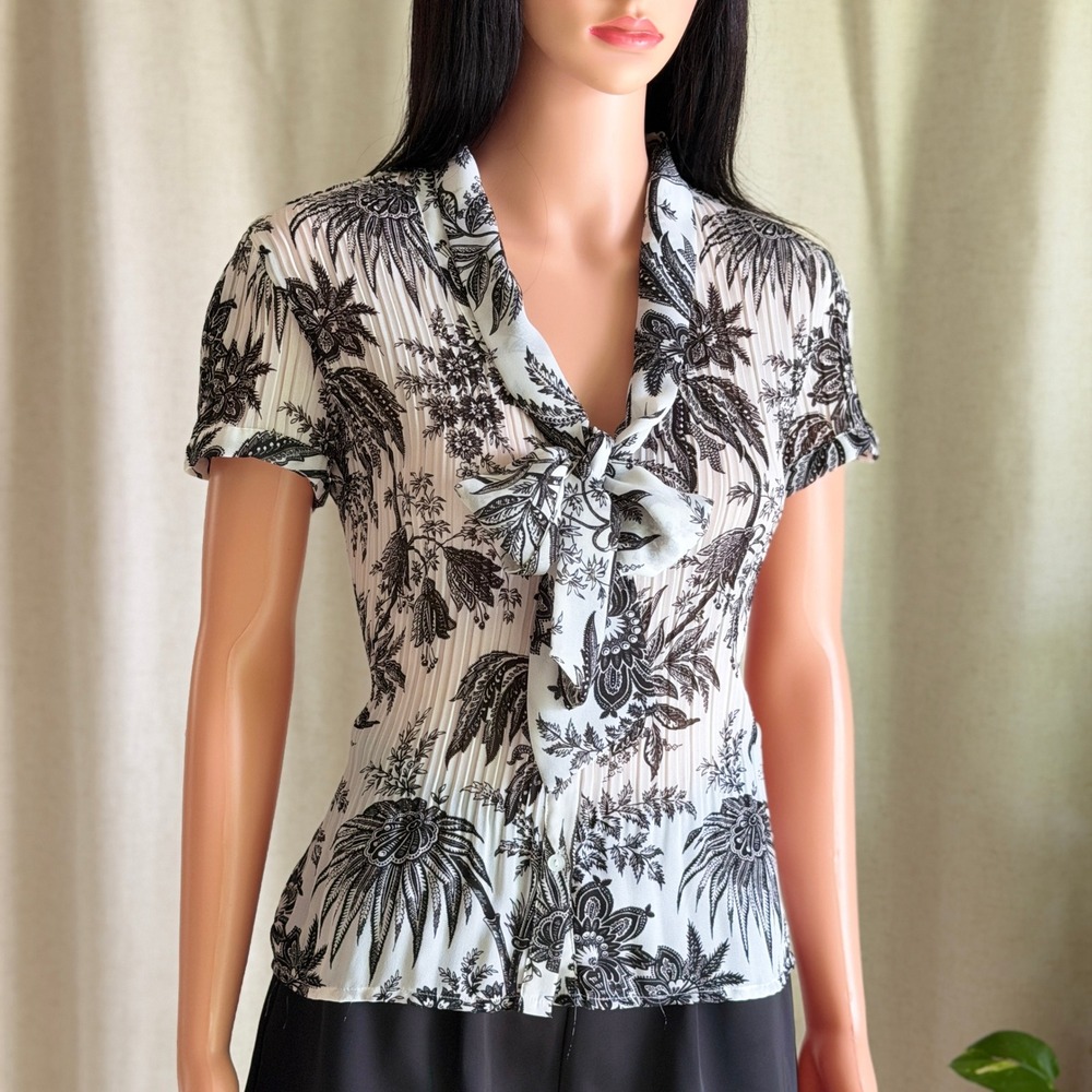 Sunny Leigh Petite Black White Plisse Pleated Tropical Bow Tie Blouse PM Career